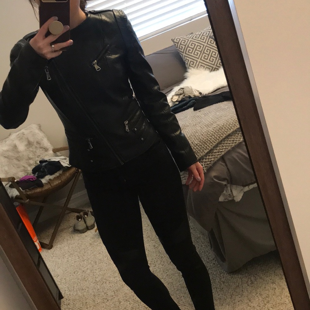 Guess leather bomber jacket - Picture 1 of 8